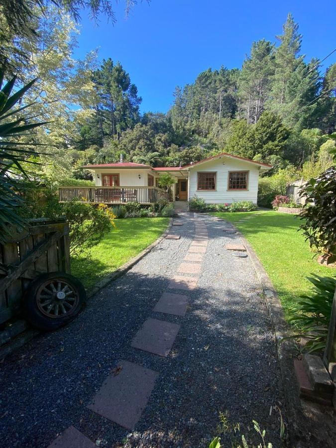 Twin Totara Cottage Аппер-Хатт Экстерьер фото