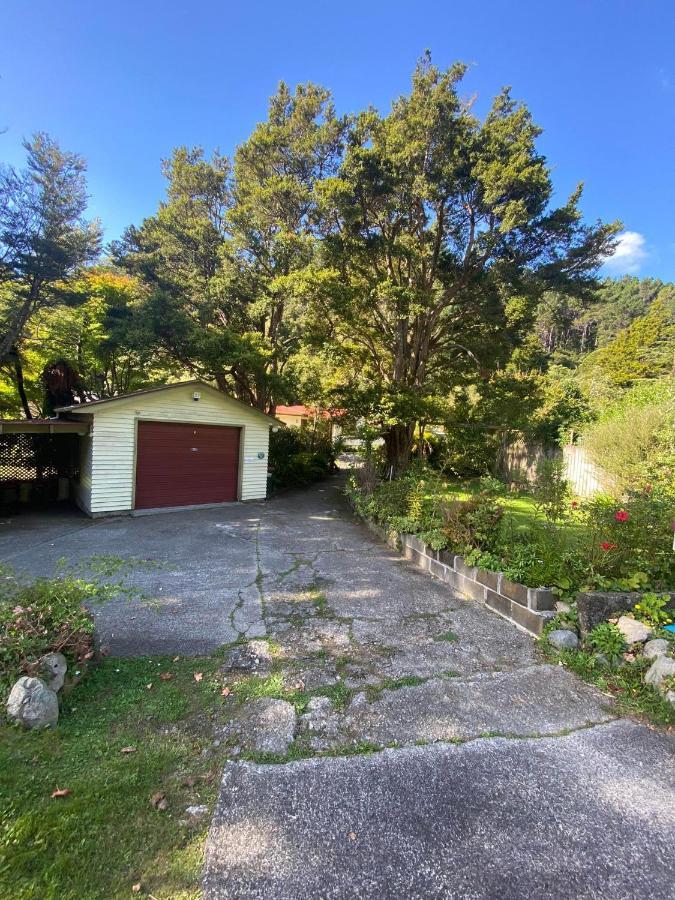 Twin Totara Cottage Аппер-Хатт Экстерьер фото