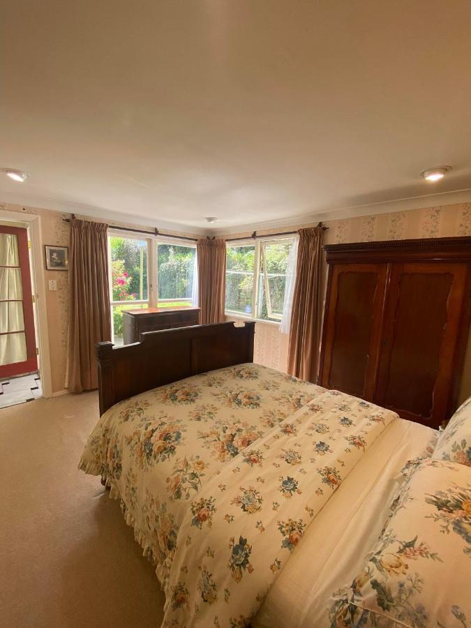 Twin Totara Cottage Аппер-Хатт Экстерьер фото